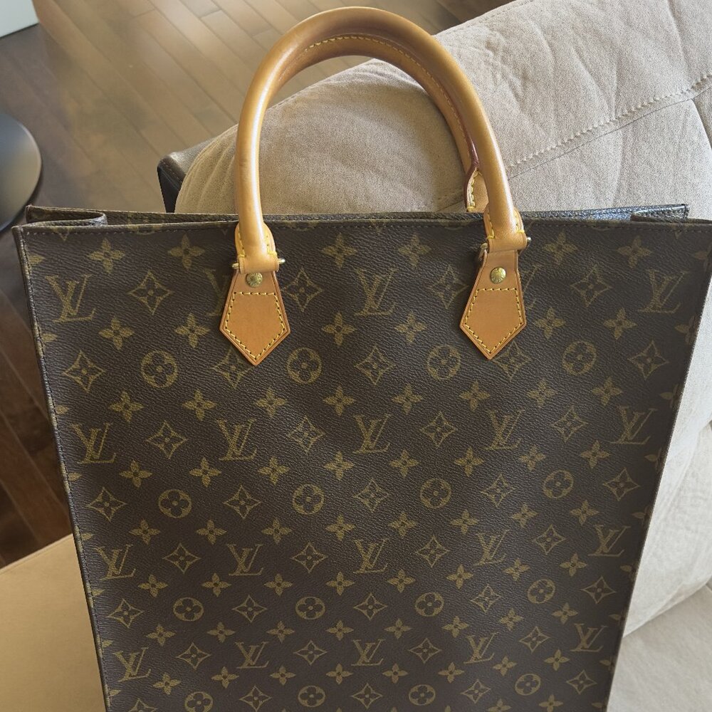 Louis Vuitton Sac Plat Canvas Monogram Handbag Tote - Authentic